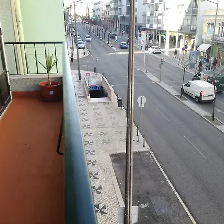 Almirante Reis Apartmán *